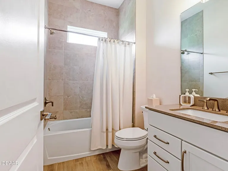 2426 Hyatt Creek Ln — Photo 29