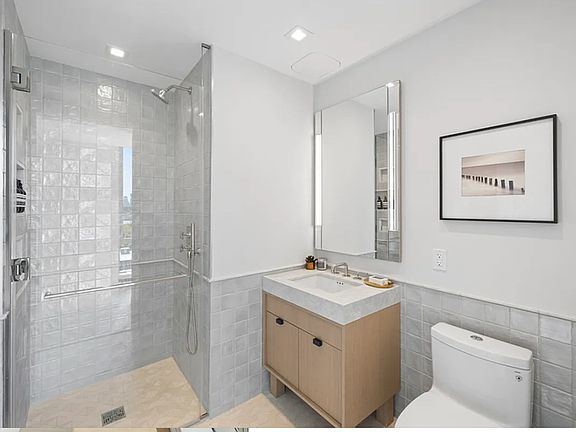 3rd image of 222 Broadway APT 4B