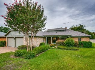 704 Putter Dr, Fort Worth, TX 76112