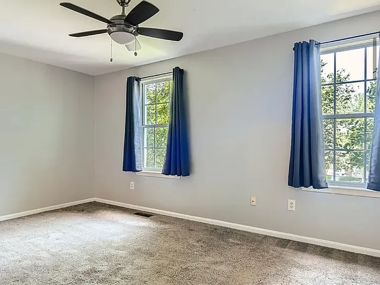 2512 Little Vista Ter — Photo 14
