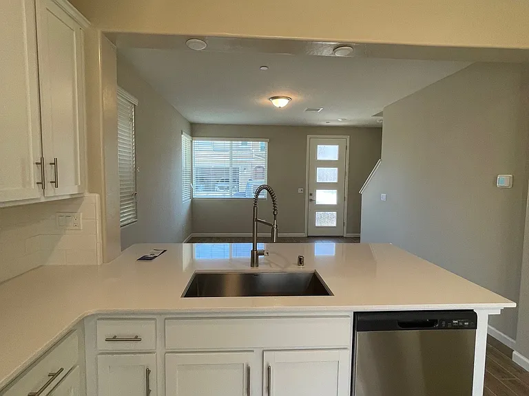1109 Elevations Way W — Photo 19