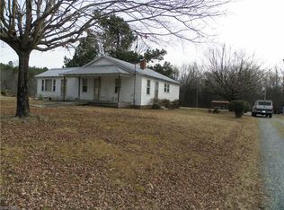 2131 Giles Rd, Lexington, NC 27295