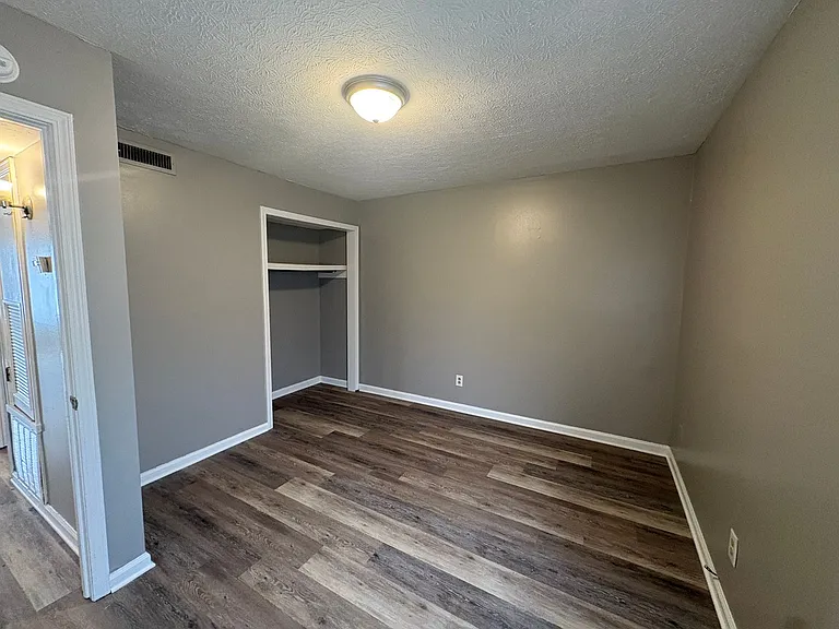2038 Rock Creek Rd — Photo 6
