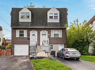 830 School Ln, Folcroft, PA 19032