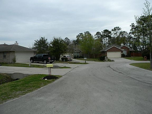 3rd image of 21538 Hughes Ct