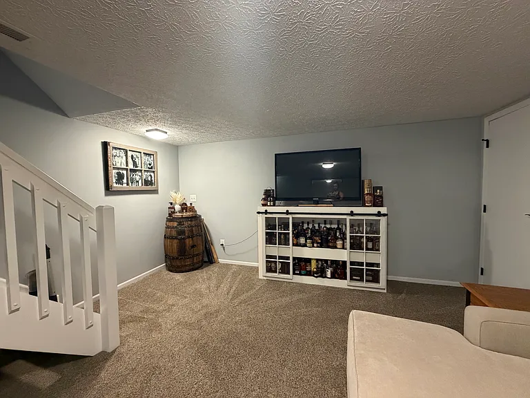 9135 Parkpoint Ln — Photo 18