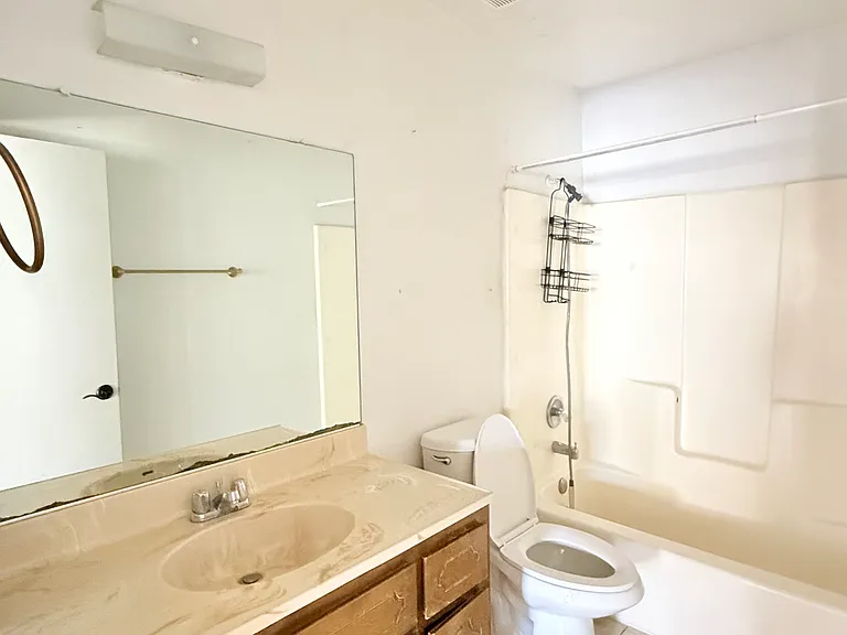 15739 Wanaque Rd #C — Photo 13