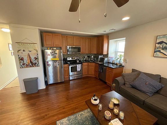 Granite Counters & Stainless Appliances