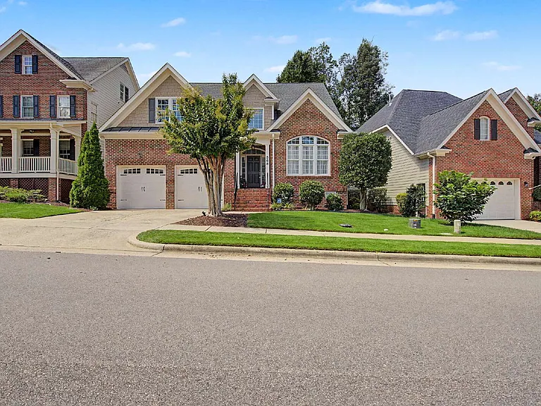 308 Millsfield Dr — Photo 2