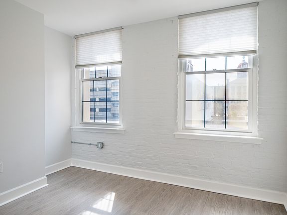 3rd image of 50 N Duke St Unit 304