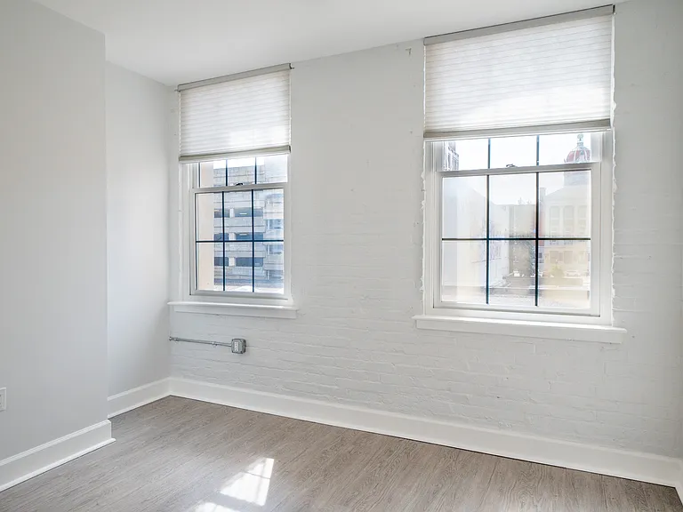 50 N Duke St #304 — Photo 3