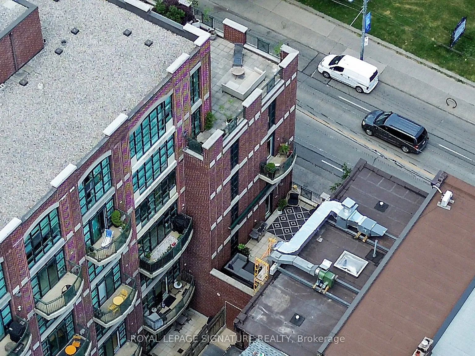 2 bed, $4,000 — Photo 3