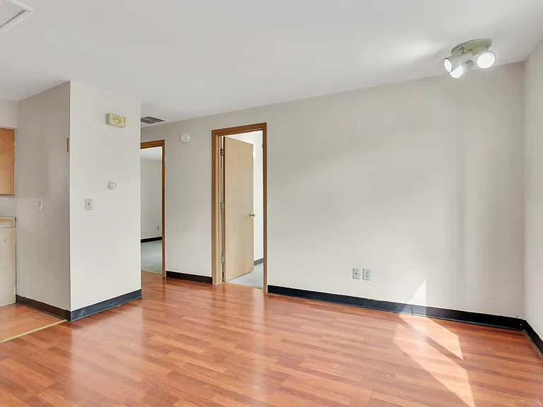 27 W 8th Ave #H — Photo 6