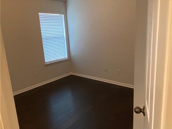 5th image of 1604 Bush Coat Ln