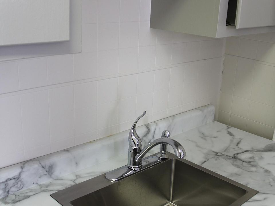 1st image of 3926 N Elston Ave
