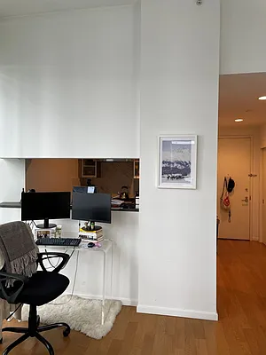 Rented by AKRENYC | media 33