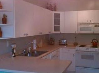 1555 Weeping Willow Way, Hollywood, FL 33019