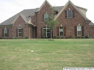 391 Sandra Alice St, Southaven, MS 38672