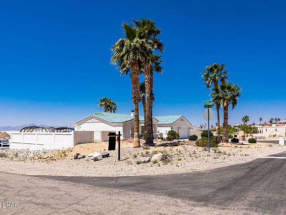 4th image of 561 Carol Ln