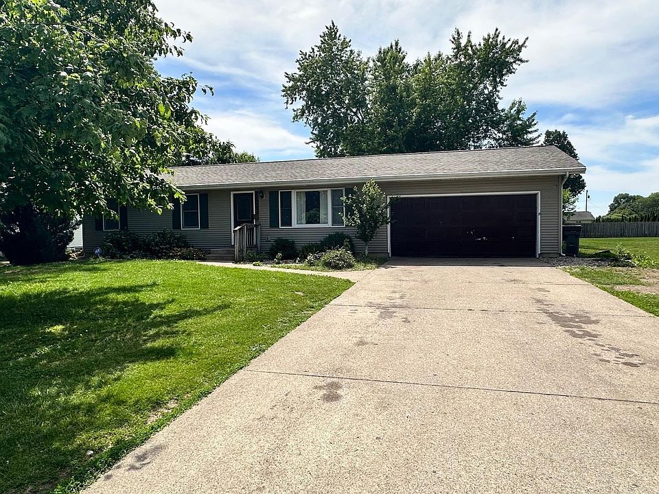 1st image of 66099 Grasslands Ln