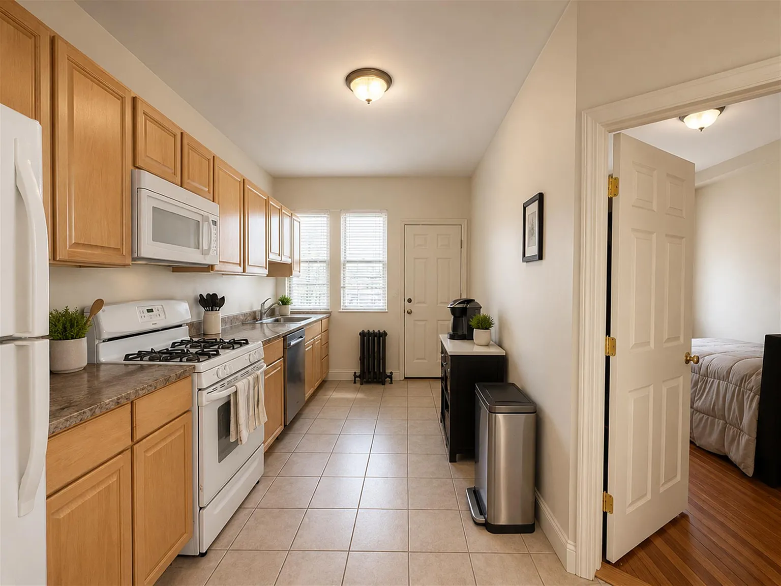 2 bed, $2,900 — Photo 2