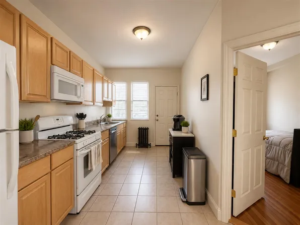 235A Highland Ave #1, Somerville, MA 02143
