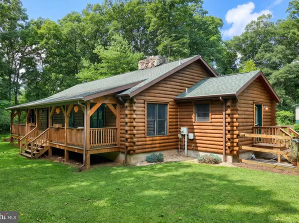 90 White Church Rd, York Springs, PA 17372