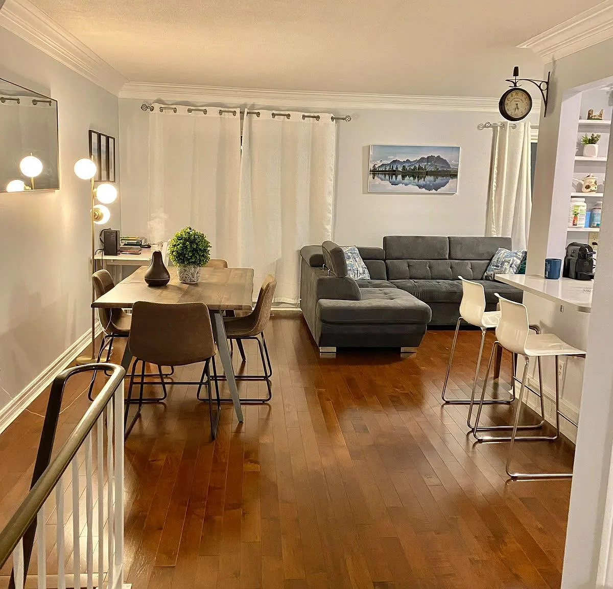 3 bed, $2,350 — Photo 2