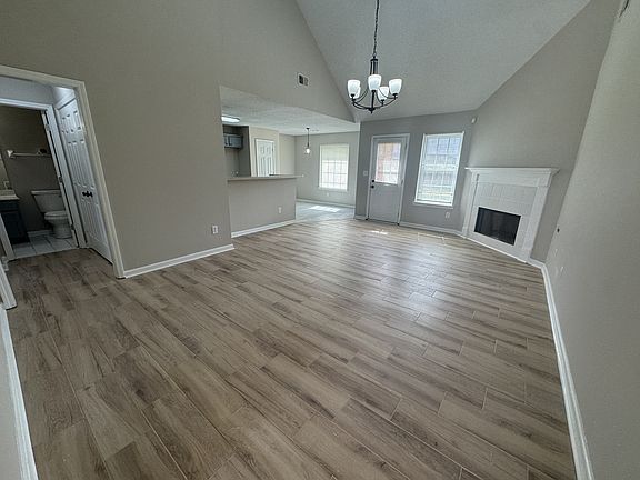 5th image of 5457 Sundale Way S