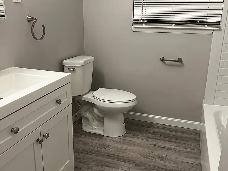 1111 Grove Rd #A — Photo 15