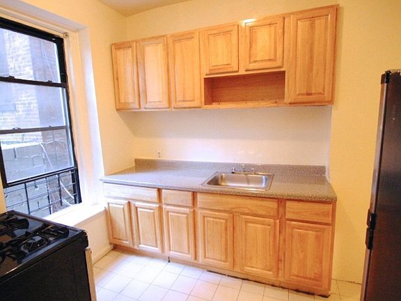 5th image of 526 W 161st St APT 3
