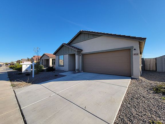 2nd image of 816 S Parker Pl