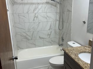 8805 Gerritsen Ave #3W, Brookfield, IL