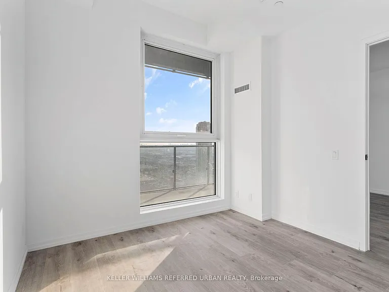 7890 Jane St #2910 — Photo 23