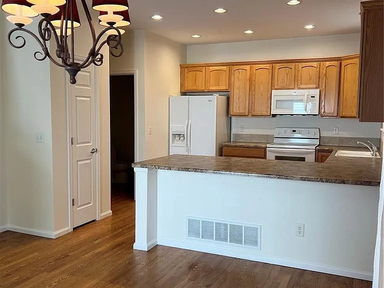 10839 Towerbridge Rd — Photo 3