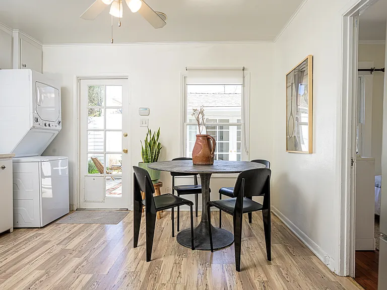 2213 Arizona Ave — Photo 28
