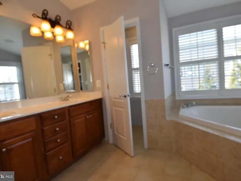 21957 Windover Dr — Photo 20