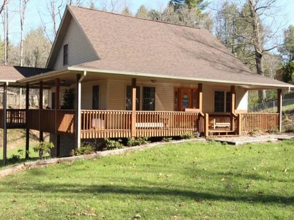 343 Chestnut Dr, Mountain City, TN 37683