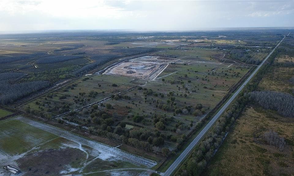 2nd image of 5820 Holopaw Rd