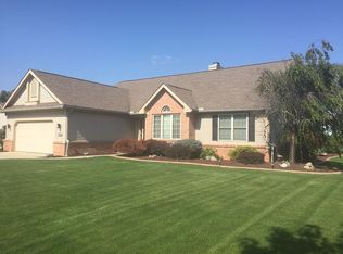 2180 Old Trail Dr, Northwood, OH 43619