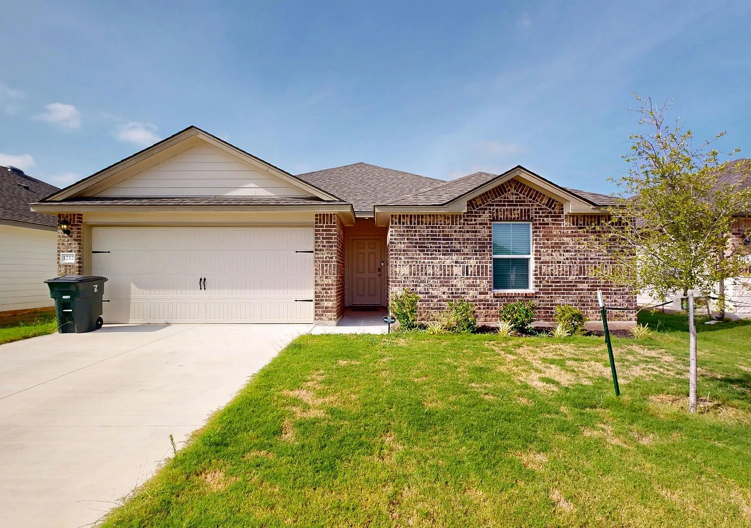 2 Weeks Free + $1,725 Rent Almost Brand New Home By Fort Hood! — Photo 1