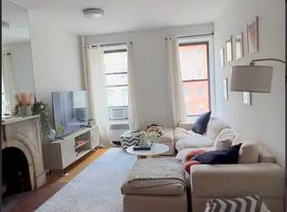 200 W 14th St FRONT 2, New York, NY 10011