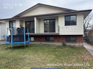 111 AA 4th St NE, Medicine Hat, AB T1A5M9