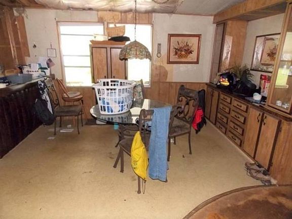 5th image of 141 Baywood Dr