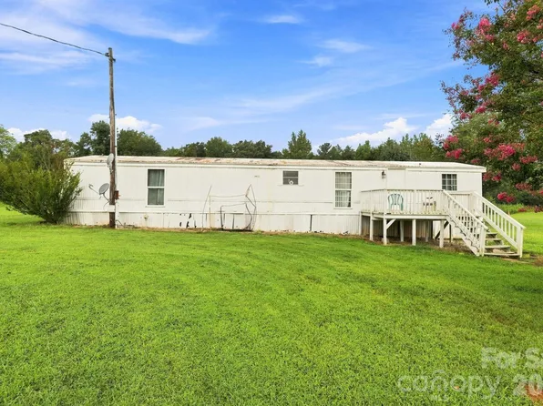 1433 Oakbrook Ln, Denver, NC 28037