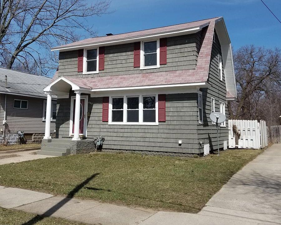 1st image of 688 E Isabella Ave