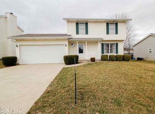 1318 Eastport Dr, Bloomington, IL