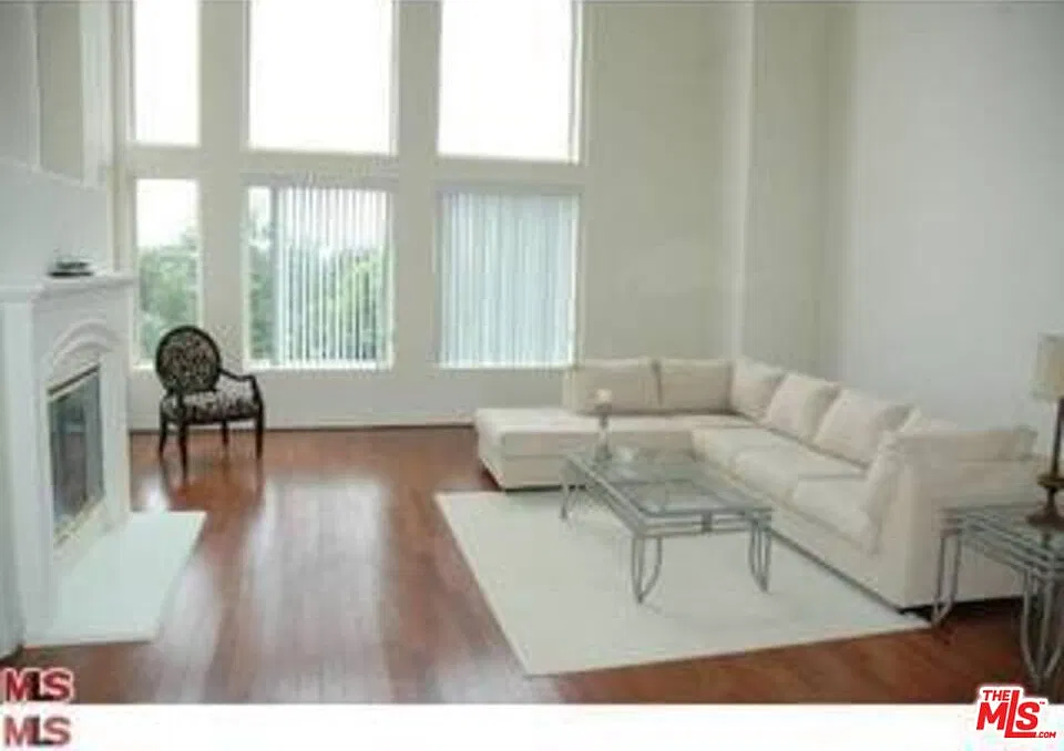 6 bed, 9.0 bath, 8000 sqft, $25,000 — Photo 3