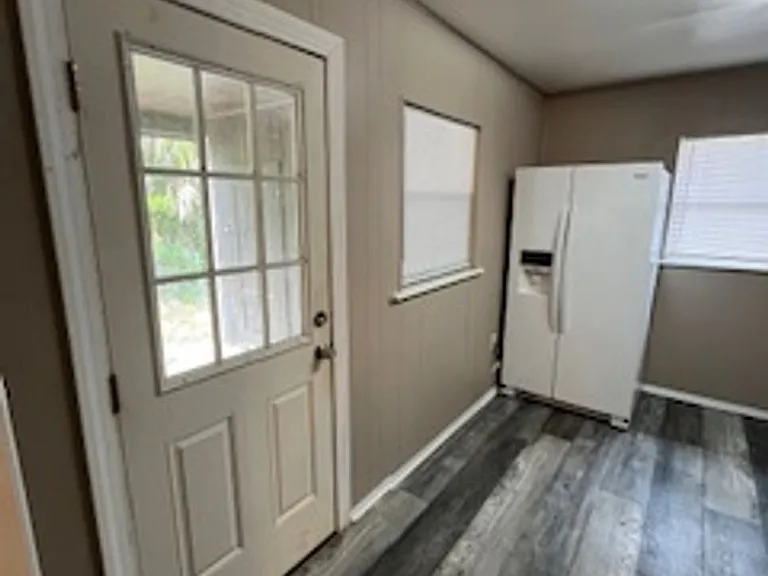 4904 W 19th Ct — Photo 8