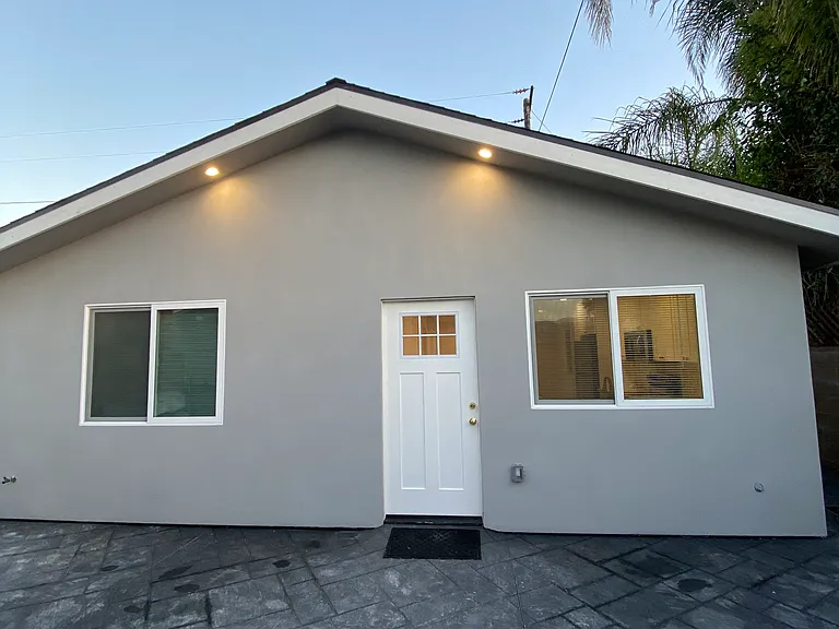 4044 Carlotta St — Photo 1